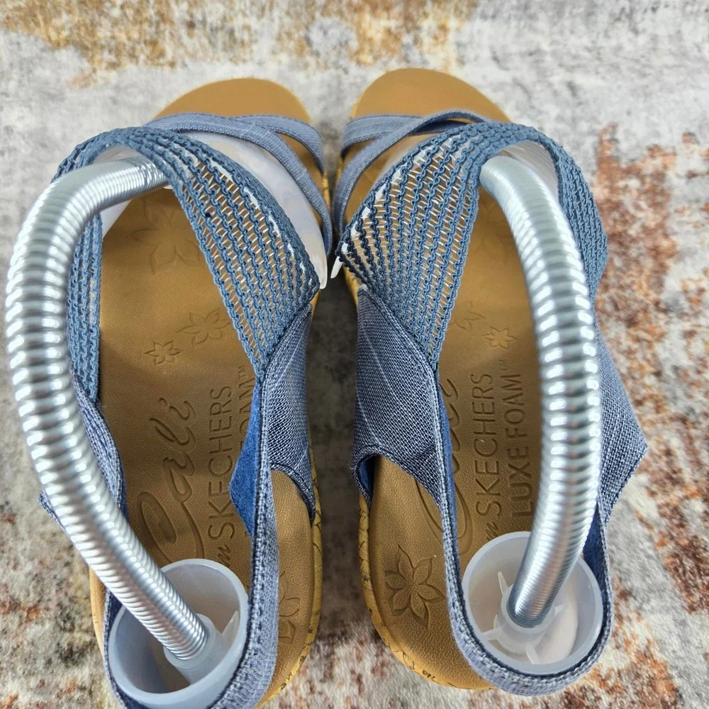 Skechers Beverlee High Tea Wedge Sandals Women 9.5 Blue Denim Elastic Strap Cork